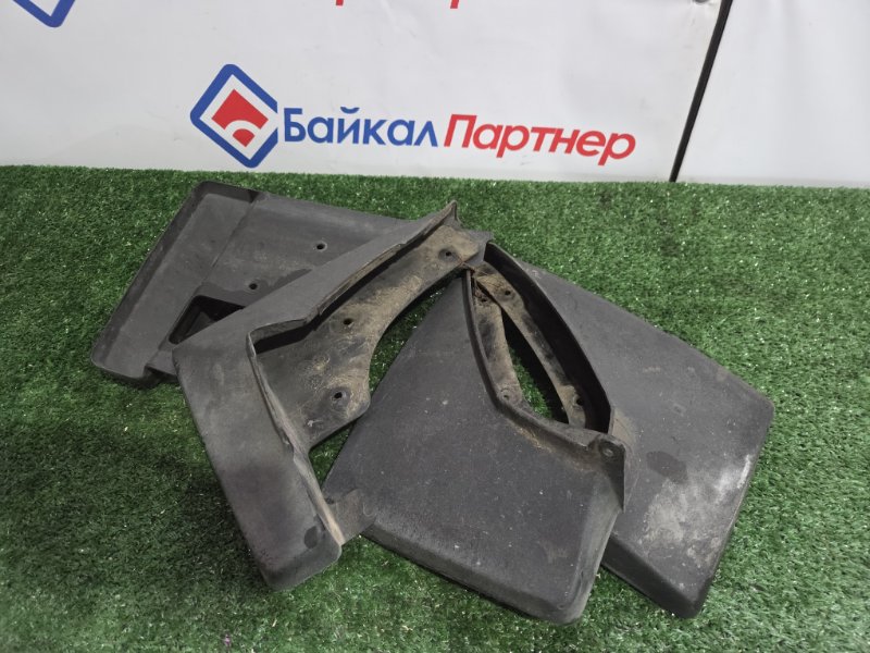 Брызговики комплект CADILLAC SRX LFW M7U 2013 (б/у)