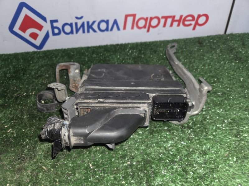Блок управления двс TOYOTA PREMIO ZRT265 2ZR-FAE (б/у)