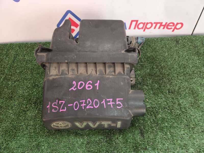 Корпус воздушного фильтра TOYOTA VITZ SCP10 1SZ-FE 2001 (б/у)