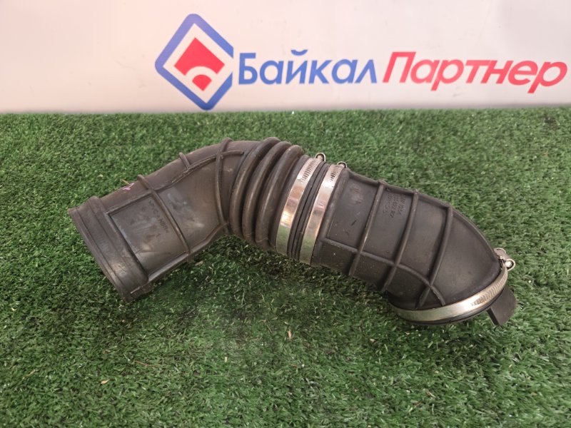 Патрубок воздушного фильтра BMW 3-SERIES E46 M54B22 2004 (б/у)