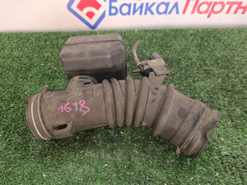 Патрубок воздушного фильтра TOYOTA CORONA PREMIO AT210 4A-FE 2000 (б/у)