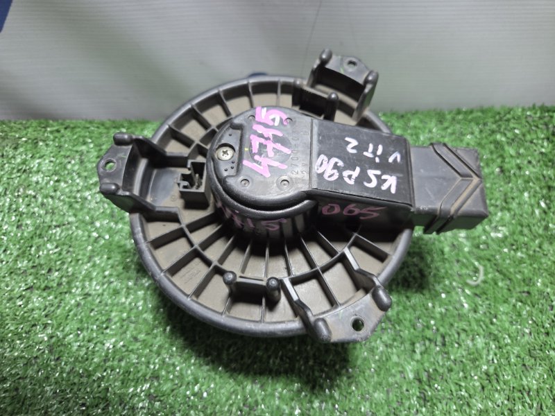 Мотор печки TOYOTA VITZ KSP90 1KR-FE 2005 (б/у)