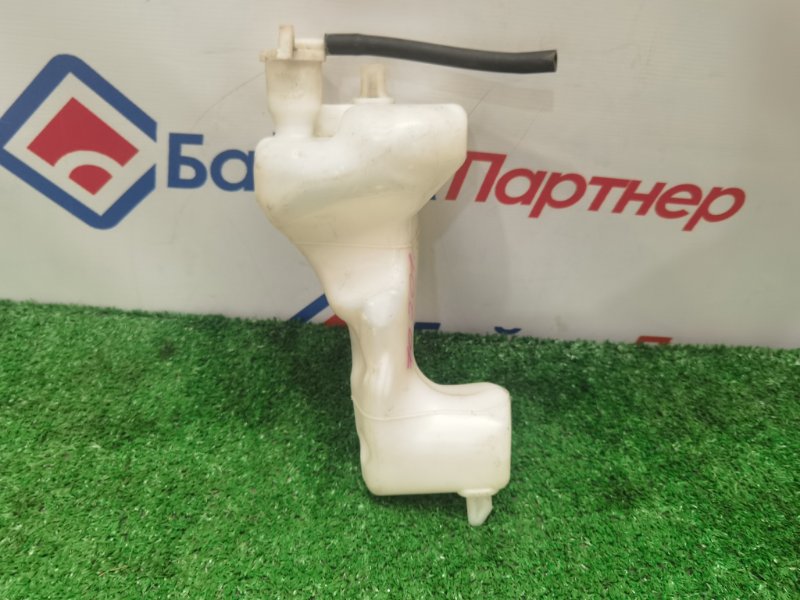 Бачок расширительный TOYOTA PASSO KGC30 1KR-FE 2011 (б/у)