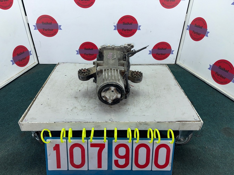 Редуктор MITSUBISHI OUTLANDER CW4W 4B11 2010 задний (б/у)