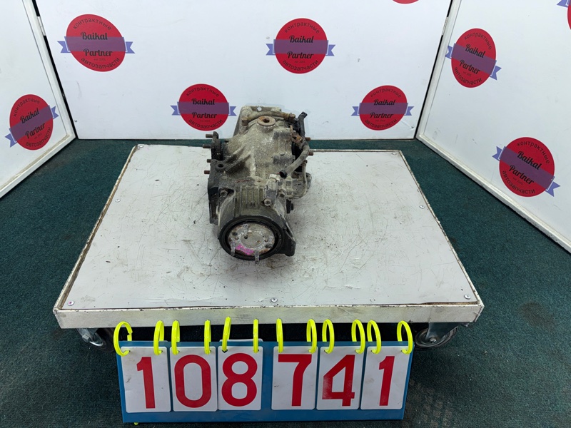 Редуктор TOYOTA NOAH AZR65G 1AZ-FSE задний (б/у)