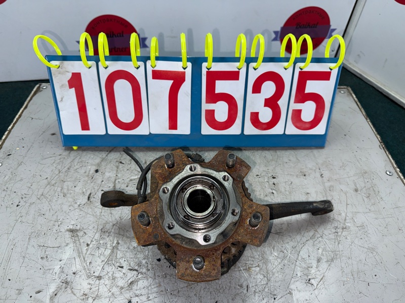 Ступица SUZUKI JIMNY JB23W K6A 2004 передняя левая (б/у)