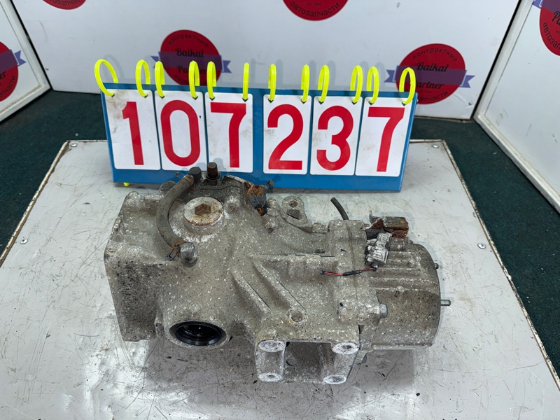 Редуктор TOYOTA VELLFIRE ANH25W 2AZ-FE задний (б/у)