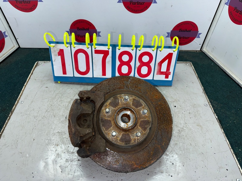 Ступица MITSUBISHI OUTLANDER CW4W 4B11 2010 передняя левая (б/у)