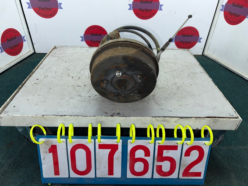 Ступица TOYOTA CAMRY SV40 4S-FE 1996 задняя правая (б/у)