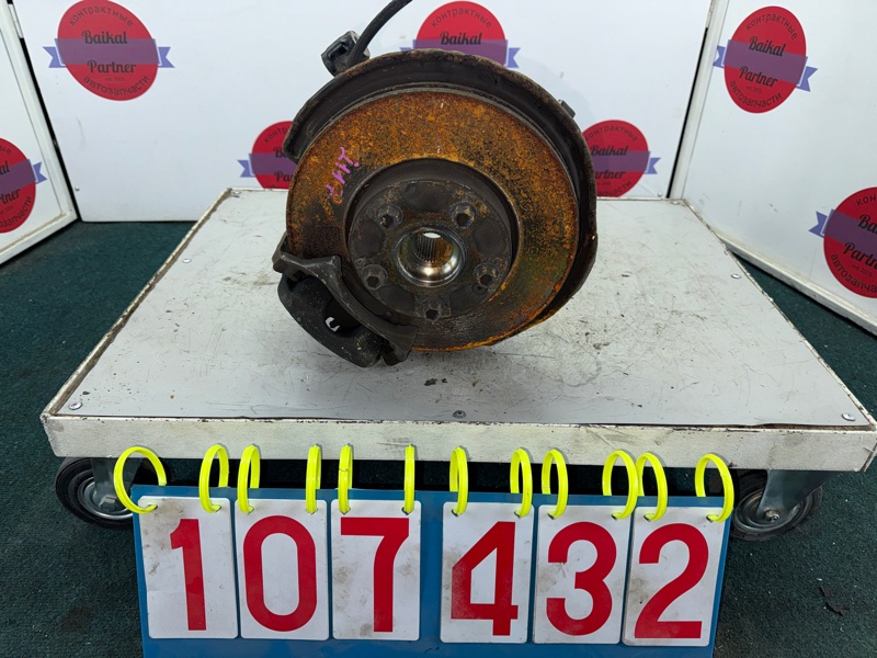 Ступица MERCEDES-BENZ B-CLASS T246.242 M270E16 2012 передняя левая (б/у)
