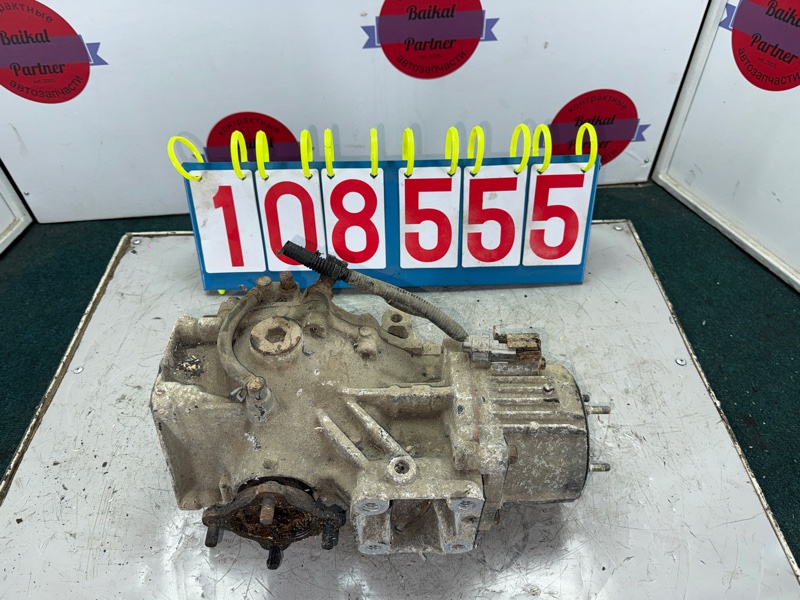 Редуктор TOYOTA NOAH AZR65G 1AZ-FSE задний (б/у)