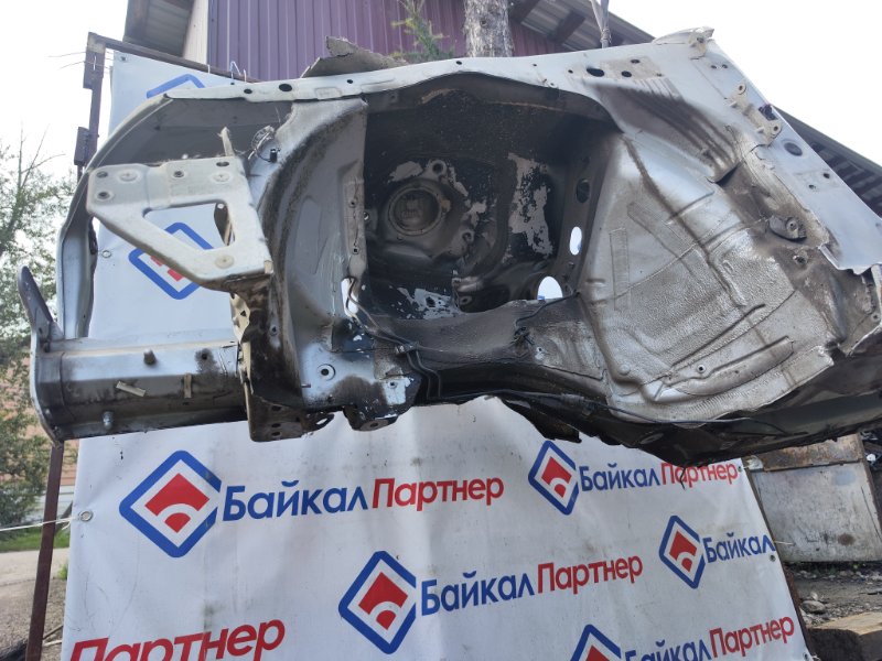 Лонжерон передний левый AUDI A6 4F2 AUK Лонжерон передний левый AUDI A6 4F2 AUK
