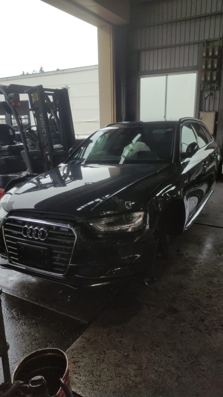 Автомобиль AUDI A4 8K CDN 2014 года в разбор