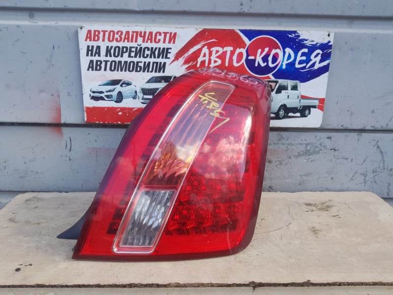 Стоп-сигнал Kia Opirus 2006 задний правый