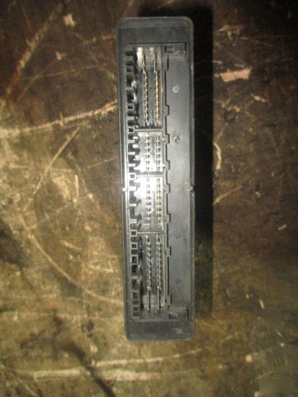 Блок управления efi для MITSUBISHI TOWN BOX U63W 4A30 , MR593099 , MR593099 2 ракурс Блок управления efi для MITSUBISHI TOWN BOX U63W 4A30 , MR593099 , MR593099 2 ракурс