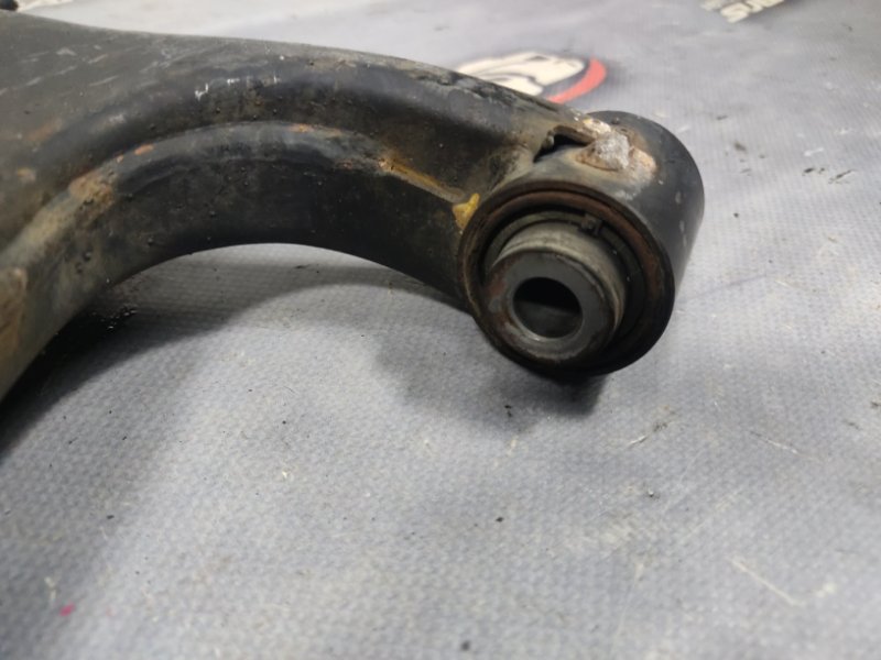 Рычаг подвески передний правый Subaru Impreza GH8 EJ20X Рычаг подвески передний правый Subaru Impreza GH8 EJ20X