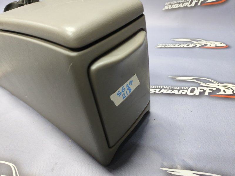 Подлокотник Forester 2003 SG5 EJ205 Подлокотник Forester 2003 SG5 EJ205