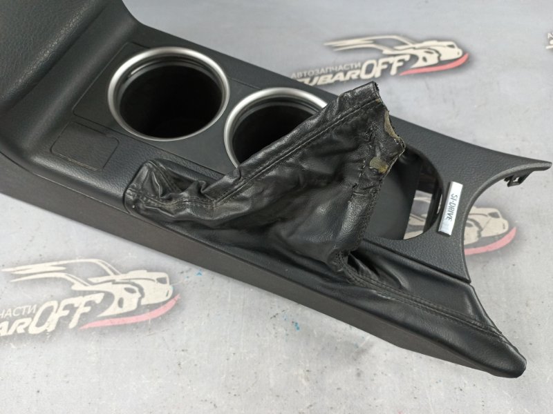 Подлокотник Legacy 2006 BL5 EJ20X Подлокотник Legacy 2006 BL5 EJ20X
