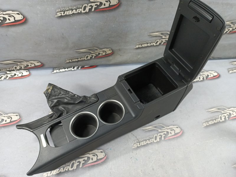 Подлокотник Legacy 2006 BL5 EJ20X Подлокотник Legacy 2006 BL5 EJ20X