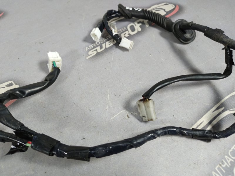 Проводка двери задняя правая Forester 2002 SG5 EJ205