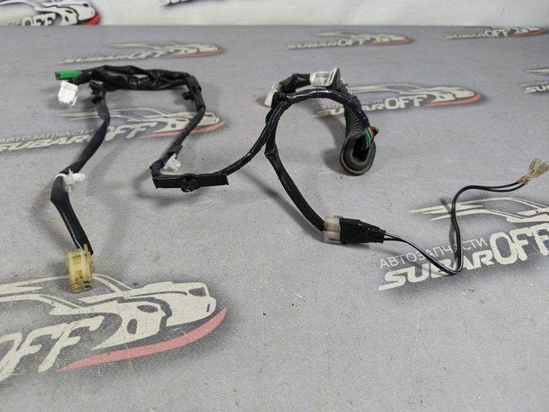 Проводка двери задняя правая Subaru Forester SG5 EJ202 Проводка двери задняя правая Subaru Forester SG5 EJ202