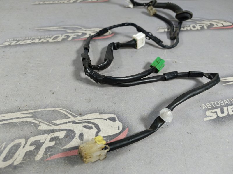 Проводка двери задняя правая Subaru Forester SG5 EJ205 Проводка двери задняя правая Subaru Forester SG5 EJ205