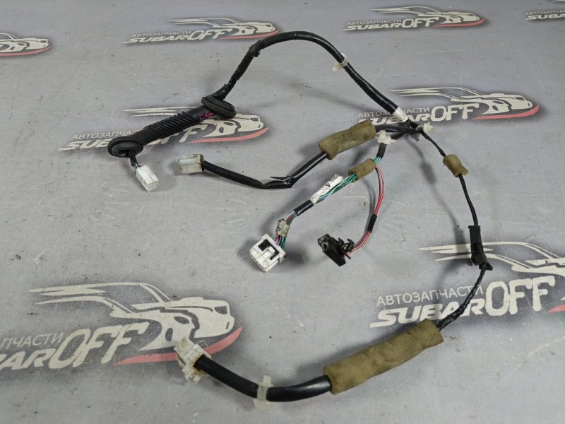 Проводка двери задняя правая Subaru Impreza 2004 GG2 EJ152 81822FE080 контрактная