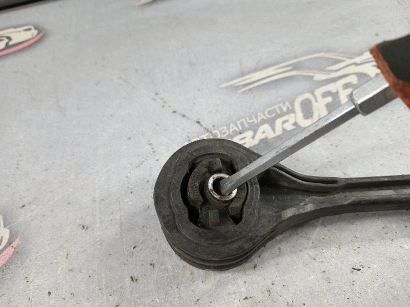 Подушка КПП Subaru Impreza GDA EJ205 Подушка КПП Subaru Impreza GDA EJ205