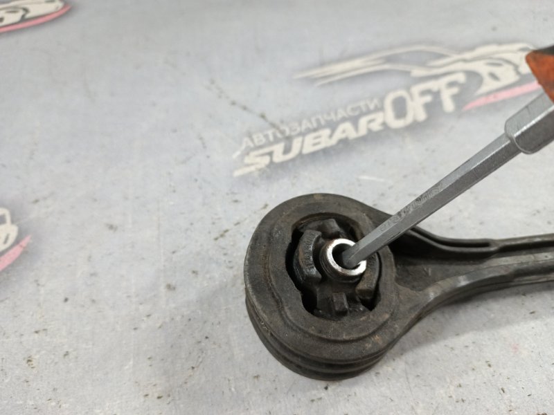 Подушка КПП Subaru Forester SG5 EJ203