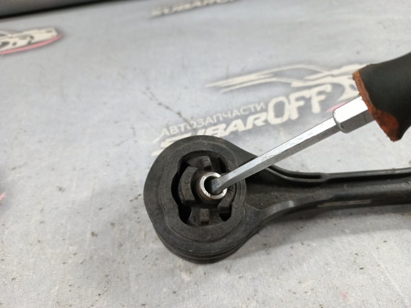 Подушка КПП Forester 2002 SG5 EJ202