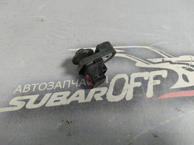 Концевой выключатель задний Subaru Legacy BLE EZ30D Концевой выключатель задний Subaru Legacy BLE EZ30D