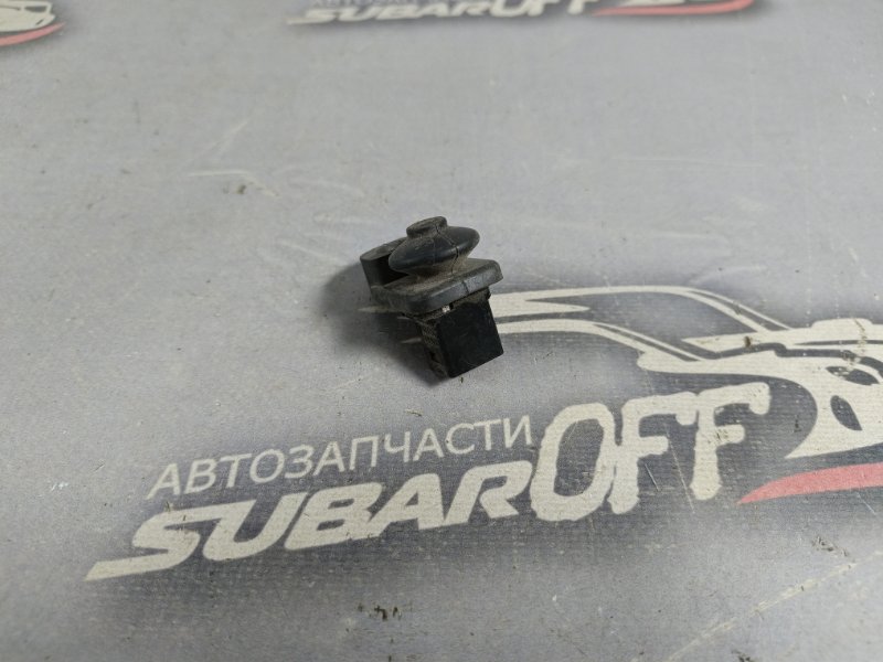 Концевой выключатель задний Subaru Impreza 2004 GG3 EJ152 83331AE001 контрактная
