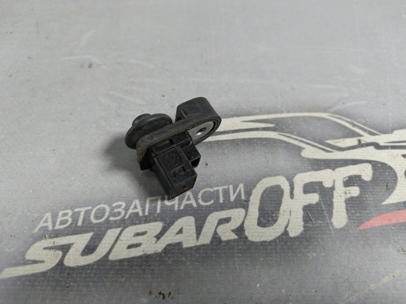 Концевой выключатель задний Subaru Impreza GG3 EJ152 Концевой выключатель задний Subaru Impreza GG3 EJ152