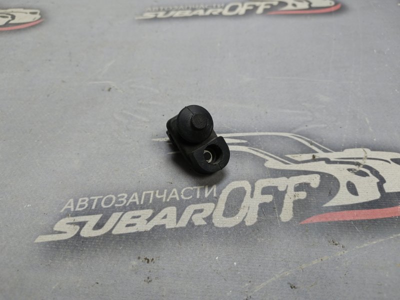 Концевой выключатель передний Subaru Forester 2001 SF5 EJ205 83331AE001 контрактная