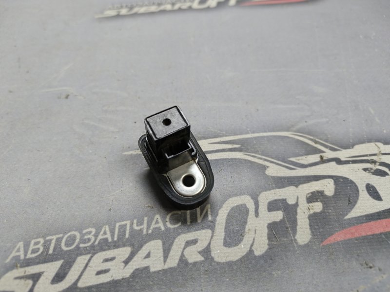 Концевой выключатель передний Forester 2001 SF5 EJ205
