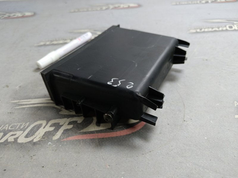 Бардачок Subaru Legacy BE5 EJ204