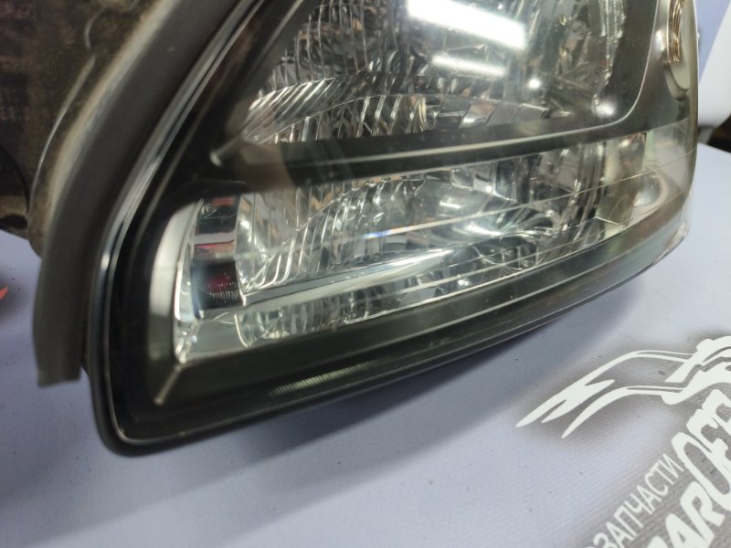 Фара передняя Legacy 2002 BH5 EJ202 Фара передняя Legacy 2002 BH5 EJ202
