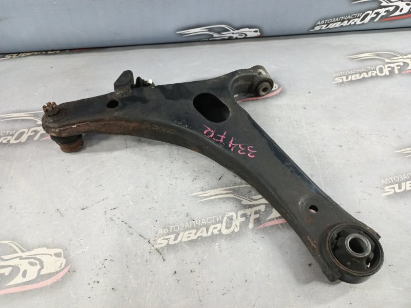 Рычаг подвески передний правый Subaru Outback 2007 BP9 EJ253 20202AG180 контрактная