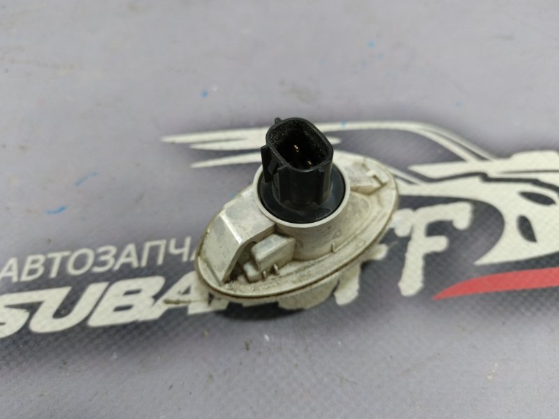 Повторитель поворота в крыло Subaru Impreza GG3 EJ152 Повторитель поворота в крыло Subaru Impreza GG3 EJ152