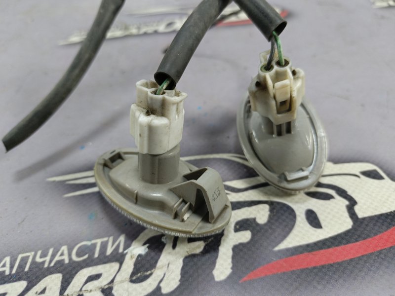 Повторитель поворота в крыло Subaru Forester SG5 EJ202