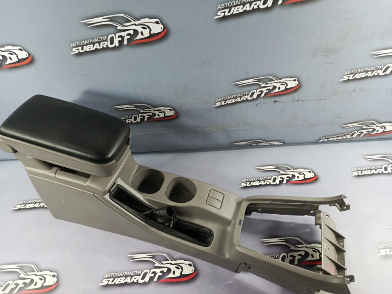 Подлокотник Subaru Forester SG5 EJ203 Подлокотник Subaru Forester SG5 EJ203