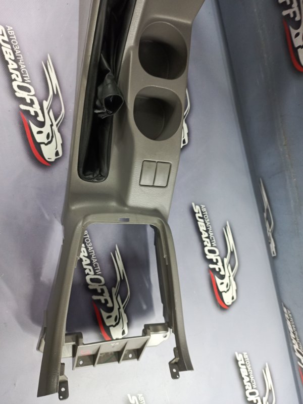 Подлокотник Forester 2005 SG5 EJ203 Подлокотник Forester 2005 SG5 EJ203