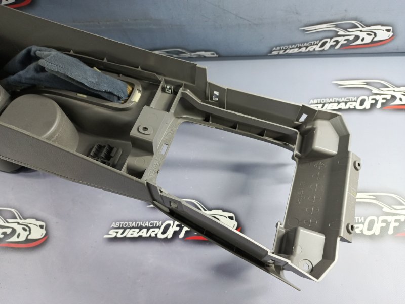 Подлокотник Forester 2005 SG5 EJ203 Подлокотник Forester 2005 SG5 EJ203