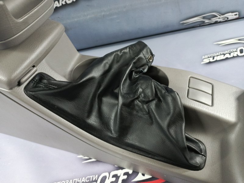Подлокотник Forester 2005 SG5 EJ205
