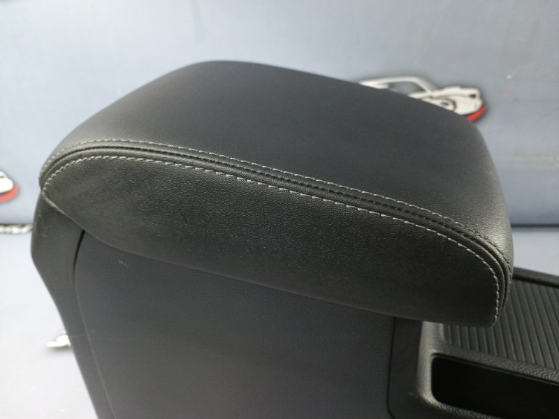 Подлокотник Subaru Levorg VM4 FB16E Подлокотник Subaru Levorg VM4 FB16E