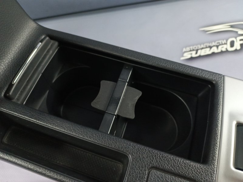 Подлокотник Levorg 2014 VM4 FB16E Подлокотник Levorg 2014 VM4 FB16E