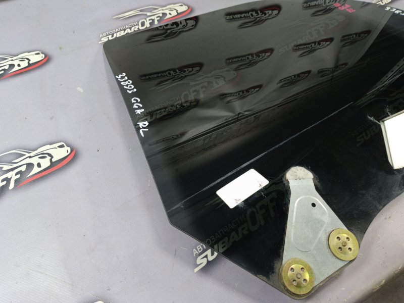 Стекло боковое заднее левое Impreza 2005 GGA EJ205 Стекло боковое заднее левое Impreza 2005 GGA EJ205