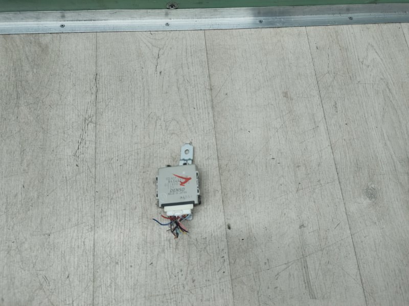 Блок управления адаптивным светом citroen c-crosser 2008-2013 8634a018 Б/У