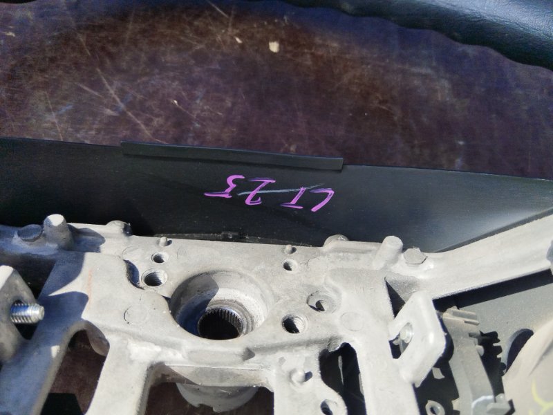 Руль outlander 2001-2008 CU