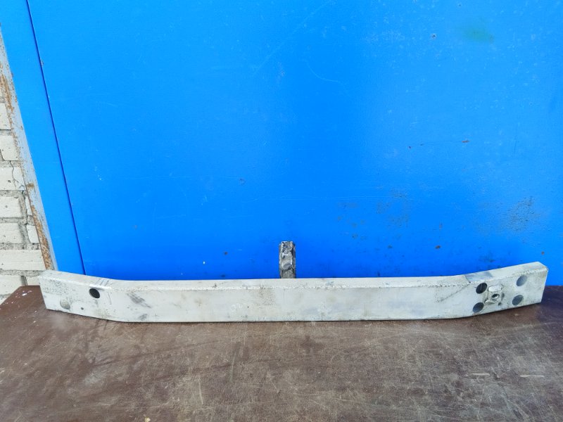 Усилитель бампера передний nissan note 2006-2012 E11 620309U000 контрактная